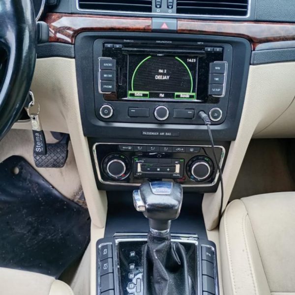 Skoda Superb (3T) SW Anno 2010 | Veicolo Intero | SOLO PER RICAMBI