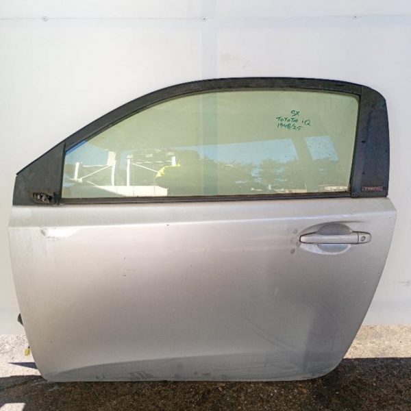 Porta / Portiera Anteriore Sinistra Toyota IQ 2008- 2020