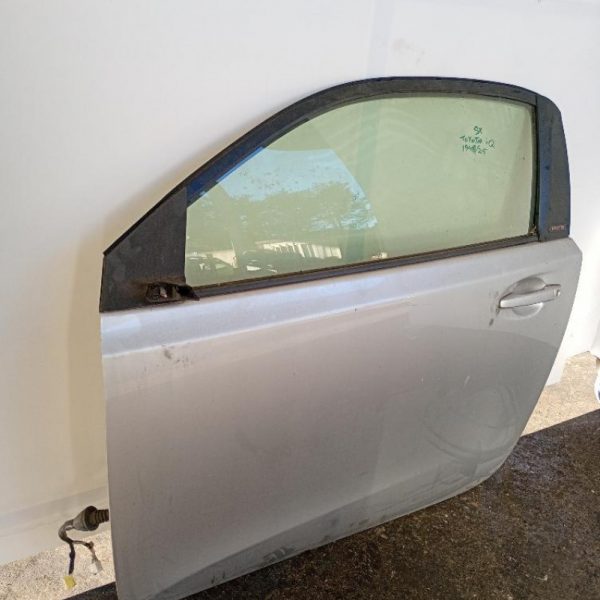Porta / Portiera Anteriore Sinistra Toyota IQ 2008- 2020