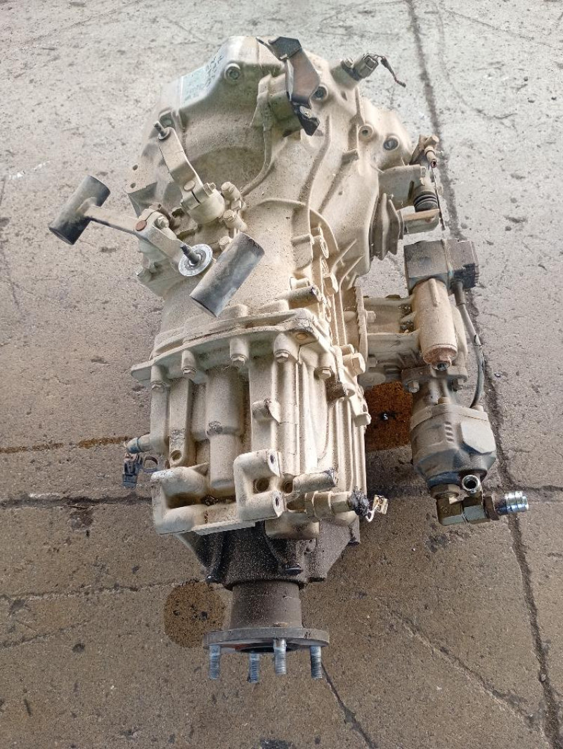 Cambio manuale 6 marce Nissan Cabstar 2.5 D 100 KW YD25 2006 – 2014