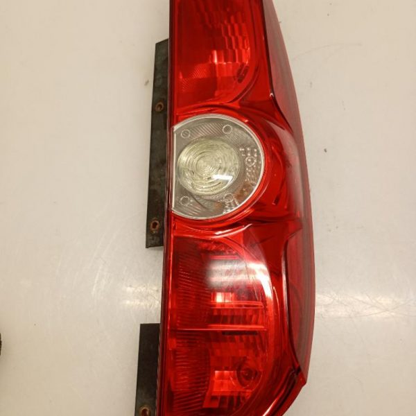 Faro / Fanale / Proiettore Posteriore Destro Fiat Doblò 2009 – 2015