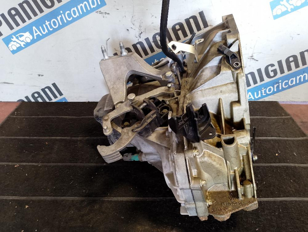 Cambio Dacia Sandero B4DB4