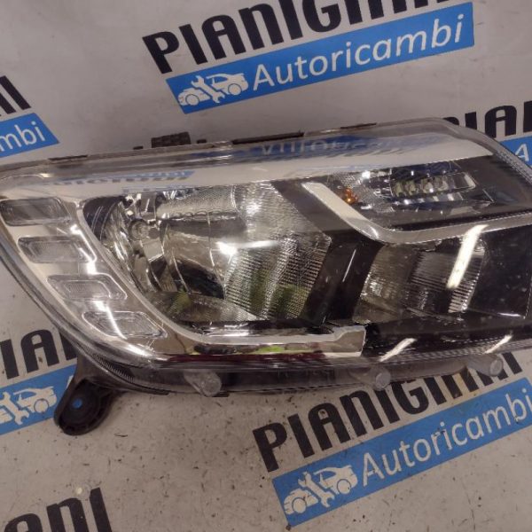 Proiettore / Faro Anteriore Destro Dacia Sandero 2017 – 2020