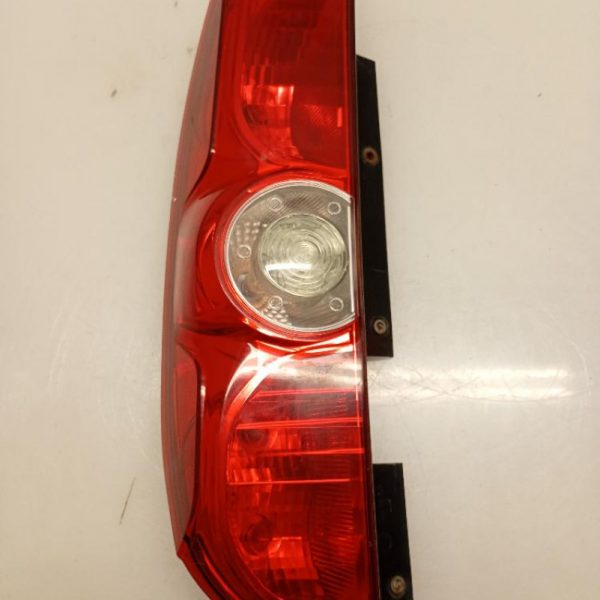 Faro / Fanale Posteriore Sinistro Fiat Doblò 2009 – 2015