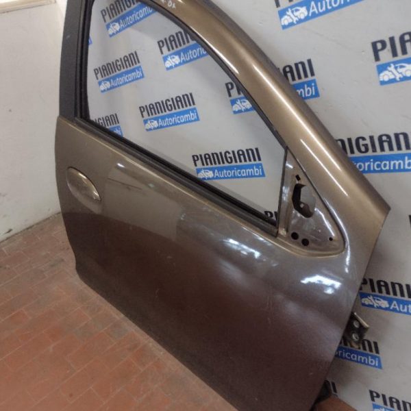 Porta Anteriore Destra Dacia Sandero 2017 – 2020