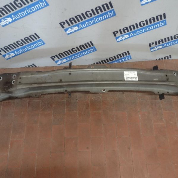 Rinforzo Paraurti anteriore  Dacia Sandero 2018