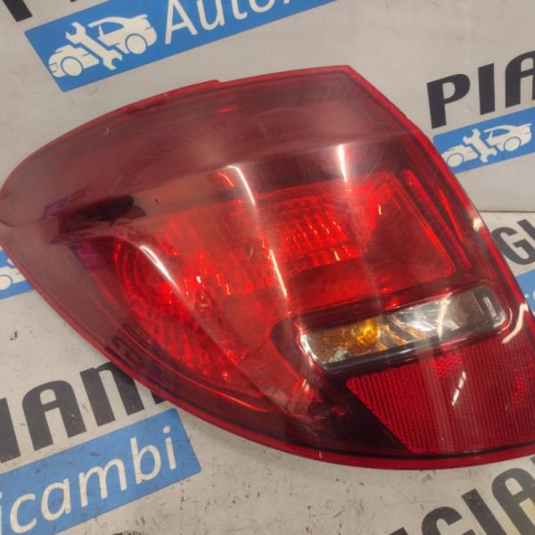 Faro / Fanale Posteriore Sinistro Opel Meriva 2016