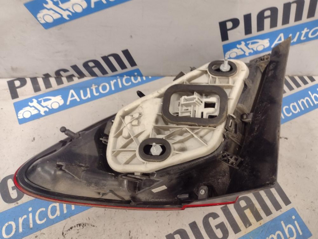 Faro / Fanale Posteriore Sinistro Opel Meriva 2016