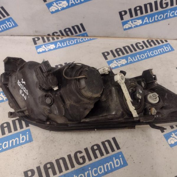 Proiettore / Faro Anteriore Sinistro Toyota Rav 4 2011