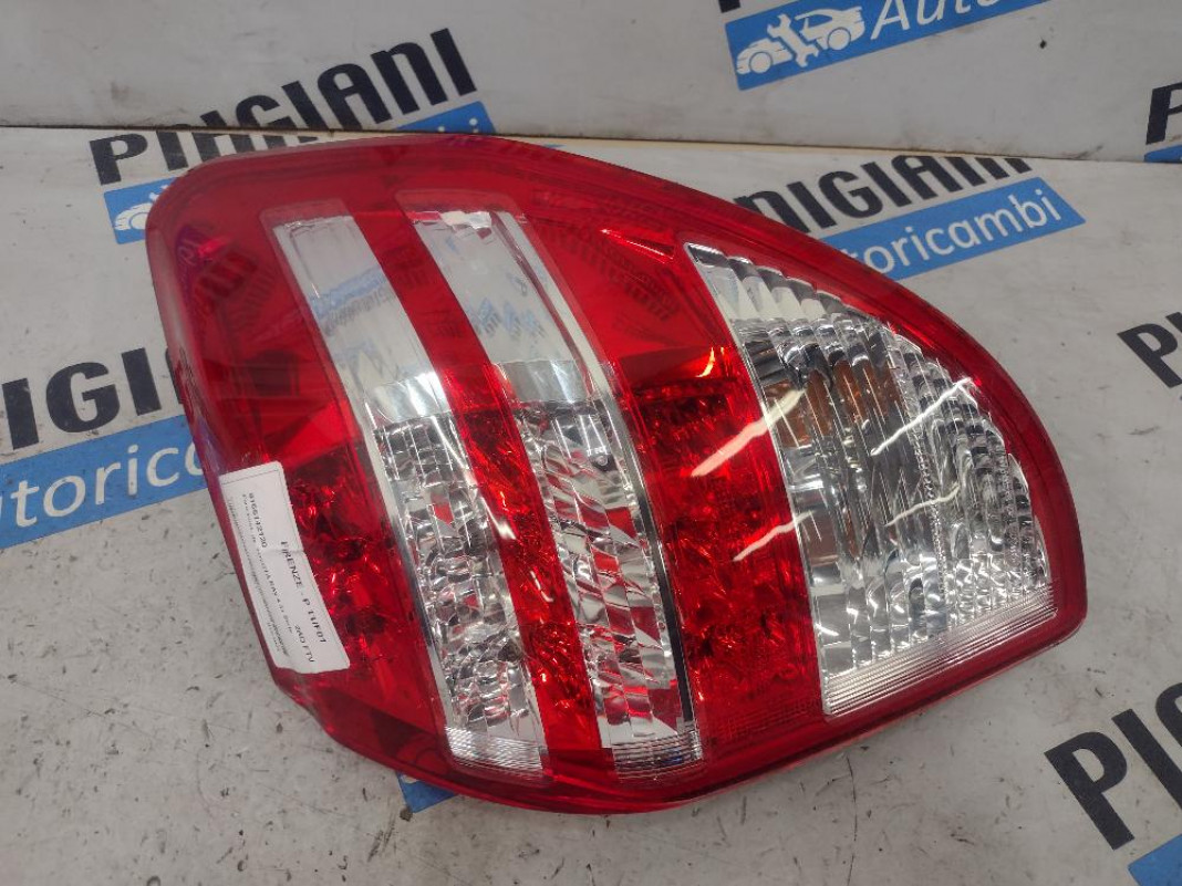 Faro / Fanale Posteriore Destro Toyota Rav 4 2011 A LED