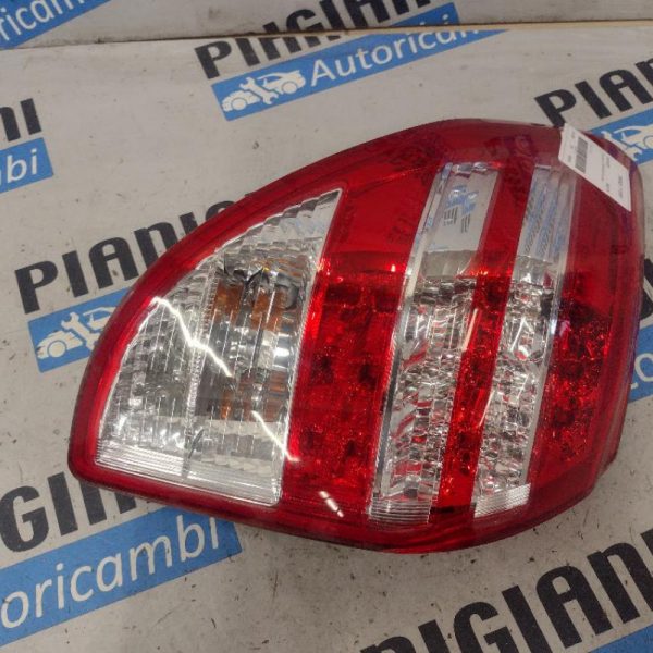 Faro / Fanale Posteriore Sinistro Toyota Rav 4 2011 A LED