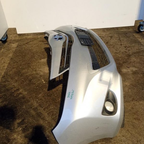 Paraurti Anteriore Toyota Yaris 3a Serie 2011 – 2014
