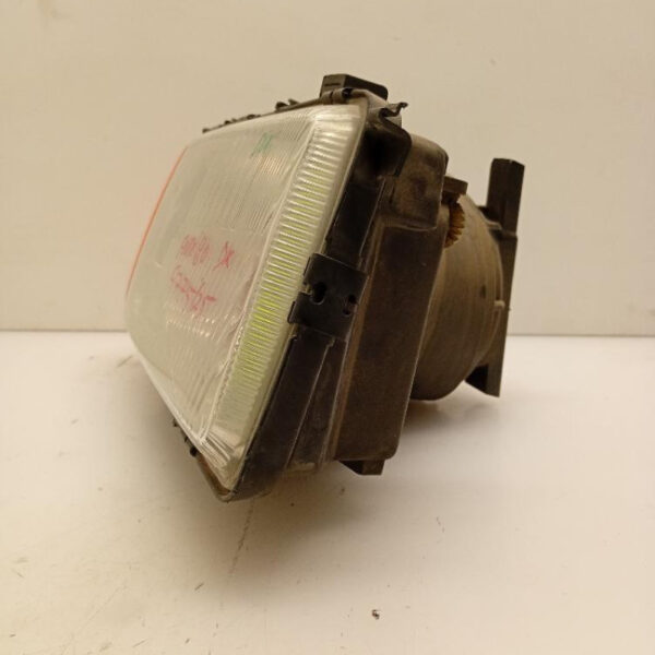Faro / Fanale / Proiettore Anteriore Destro Audi 80 1986 – 1991