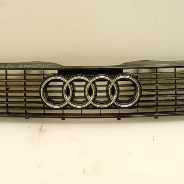 Mascherina / Griglia Centrale Audi 80 1986 – 1991