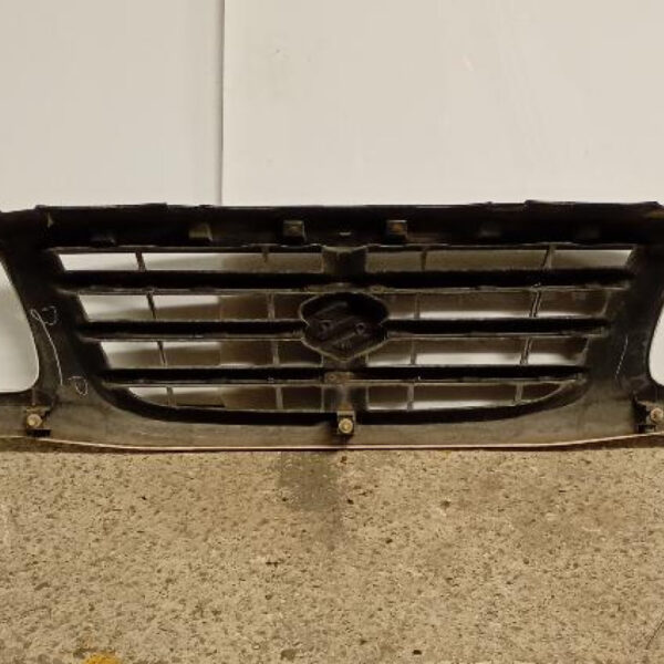 Mascherina / Griglia Centrale con Logo Suzuki Grand Vitara SUV 5p 1998 – 2005