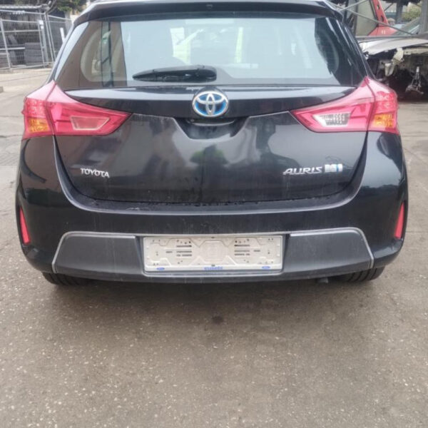 Toyota Auris Hybrid Anno 2013 | Veicolo Intero | SOLO PER RICAMBI