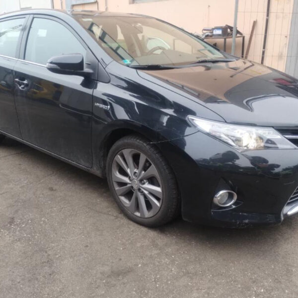 Toyota Auris Hybrid Anno 2013 | Veicolo Intero | SOLO PER RICAMBI