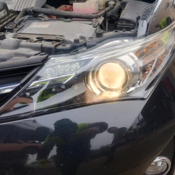 Toyota Auris Hybrid Anno 2013 | Veicolo Intero | SOLO PER RICAMBI