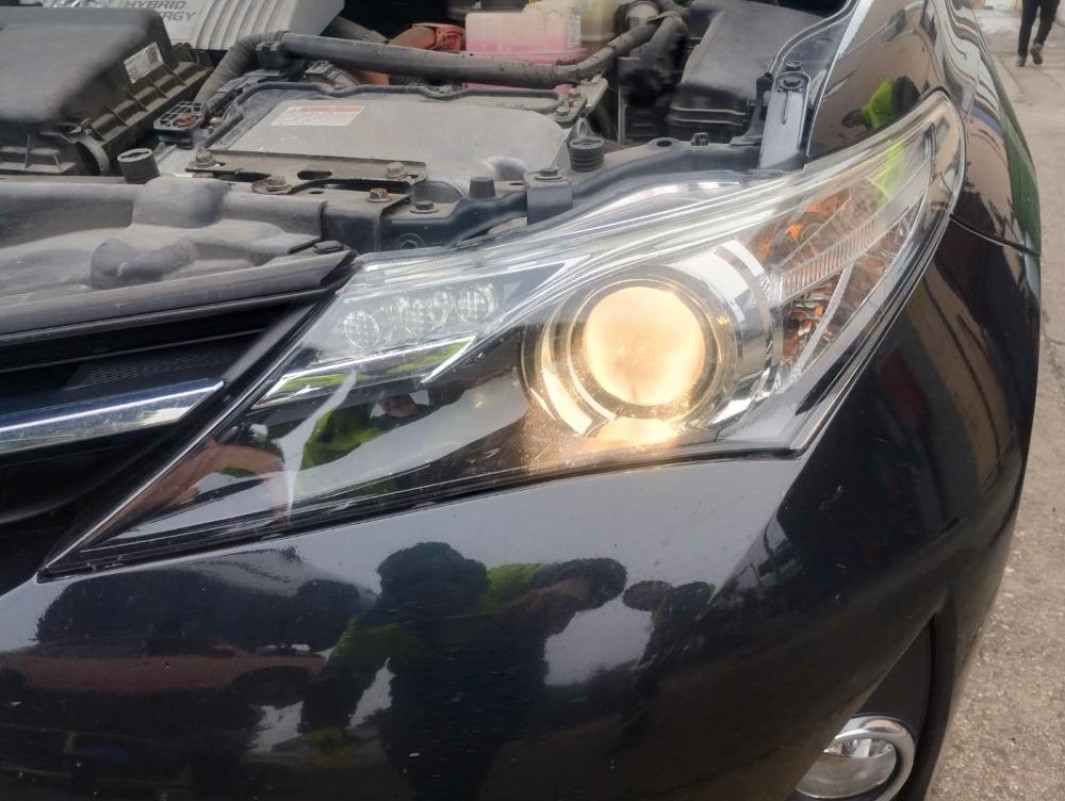 Toyota Auris Hybrid Anno 2013 | Veicolo Intero | SOLO PER RICAMBI