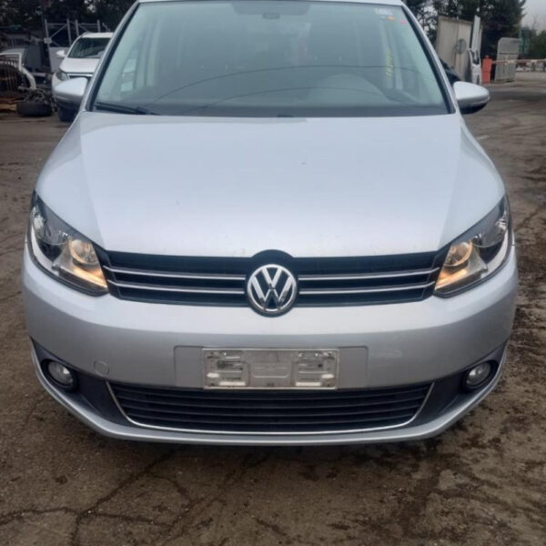 Volkswagen Touran Anno 2015 | Veicolo Intero | SOLO PER RICAMBI