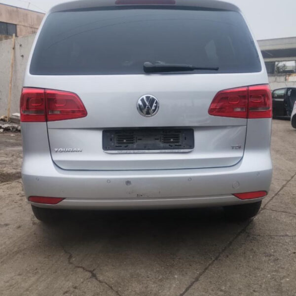 Volkswagen Touran Anno 2015 | Veicolo Intero | SOLO PER RICAMBI