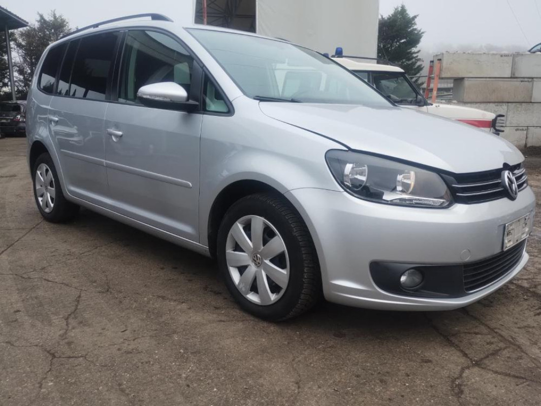 Volkswagen Touran Anno 2015 | Veicolo Intero | SOLO PER RICAMBI