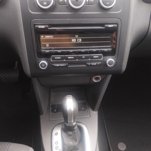 Volkswagen Touran Anno 2015 | Veicolo Intero | SOLO PER RICAMBI