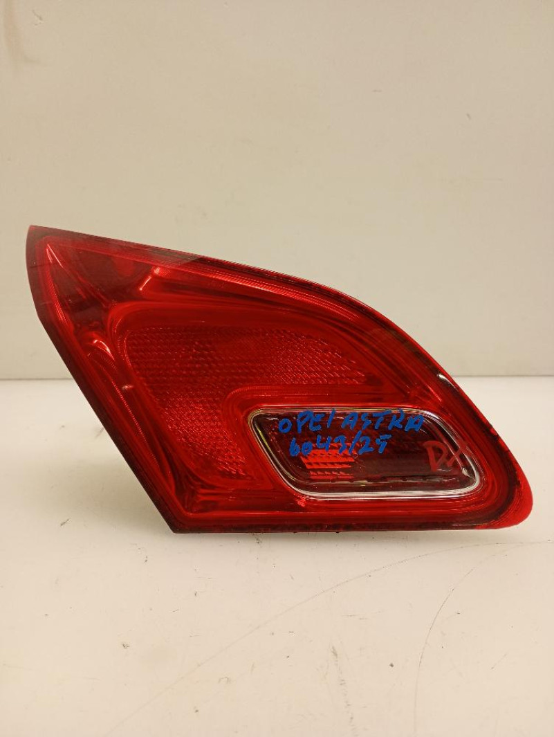 Faro / Fanale / Fanalino Posteriore Interno Sinistro Opel Astra J ber. 5p 2009 – 2012