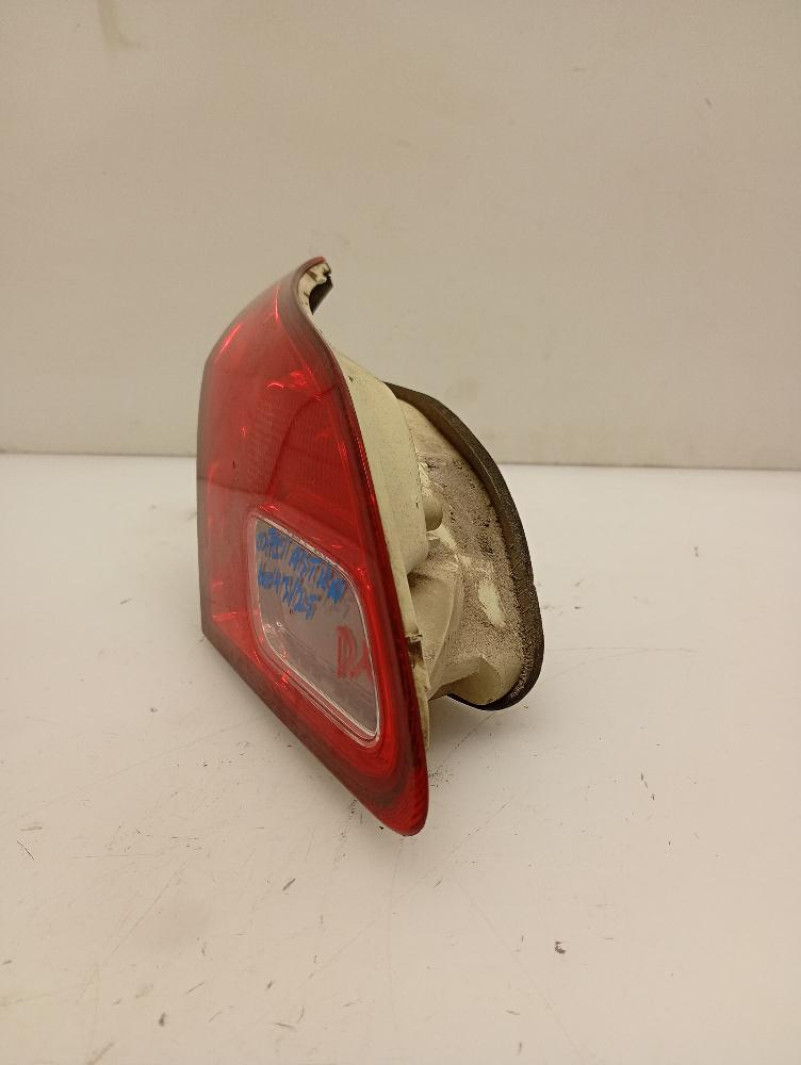 Faro / Fanale / Fanalino Posteriore Interno Sinistro Opel Astra J ber. 5p 2009 – 2012