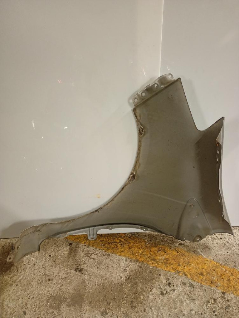 Parafango Anteriore Destro Toyota Yaris 3a Serie 2011 – 2014