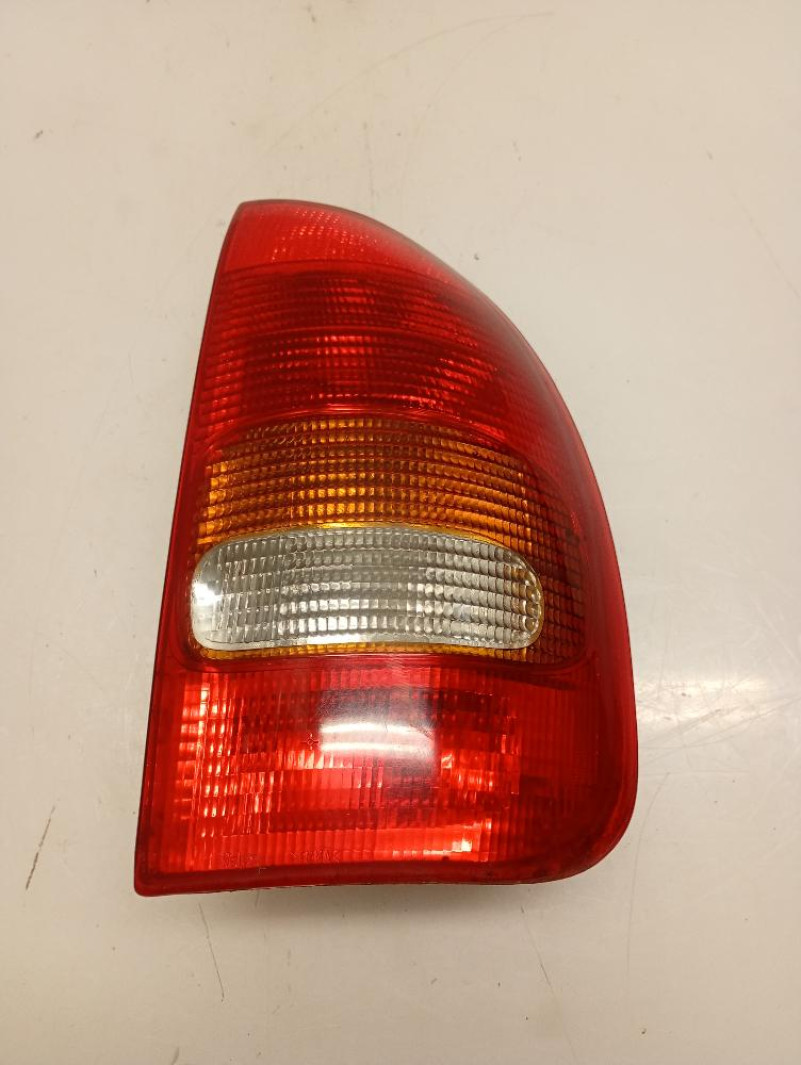 Faro / Fanale Posteriore Destro Opel Corsa B 5p 1993 – 2000