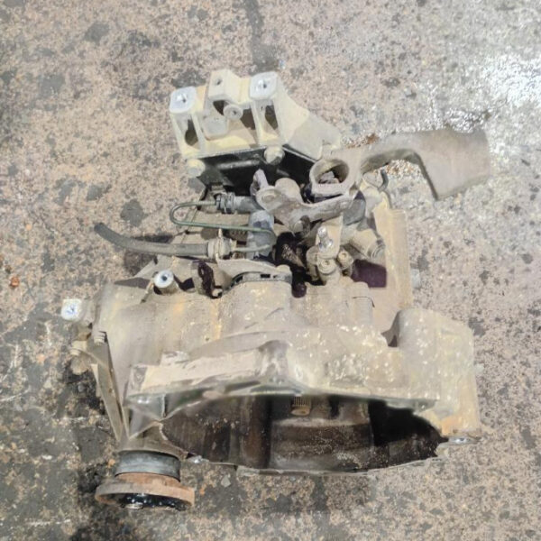 Cambio manuale 5 marce Volkswagen Golf V 1.6 75 KW BSE 2003 – 2009