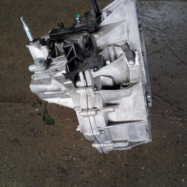 Cambio manuale 6 marce Nissan Juke 1.0 DIG-T 12V 84 Kw HRA0 2019 – 2024