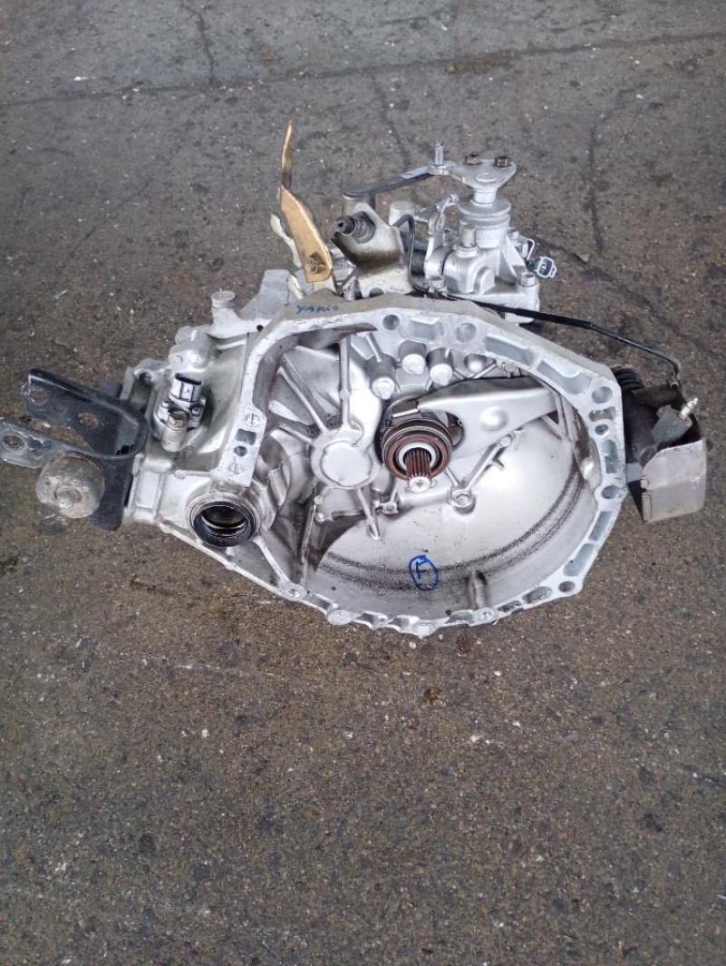 Cambio manuale 5 marce Toyota Yaris 1.0 16V 48 Kw 1SZFE 2003 – 2005