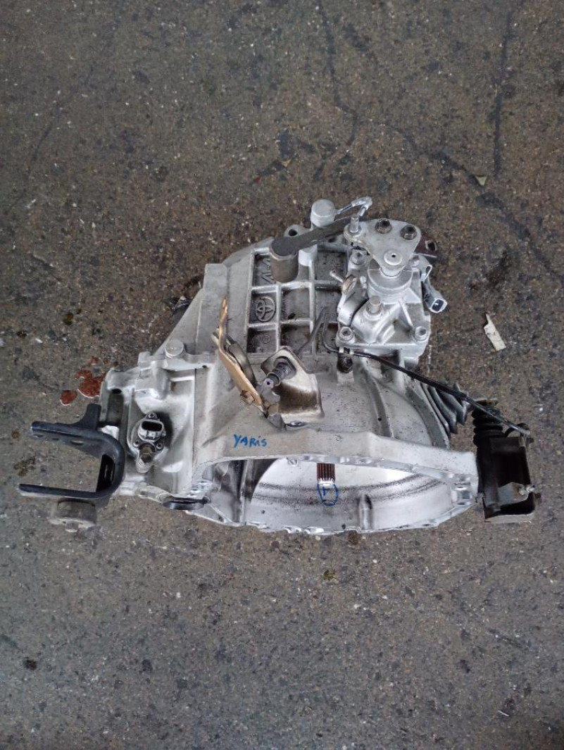 Cambio manuale 5 marce Toyota Yaris 1.0 16V 48 Kw 1SZFE 2003 – 2005