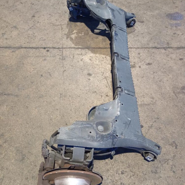 Assale / Ponte Posteriore Nissan Juke 1.0 DIG-T 12V 84 Kw HRA0 2019 – 2024