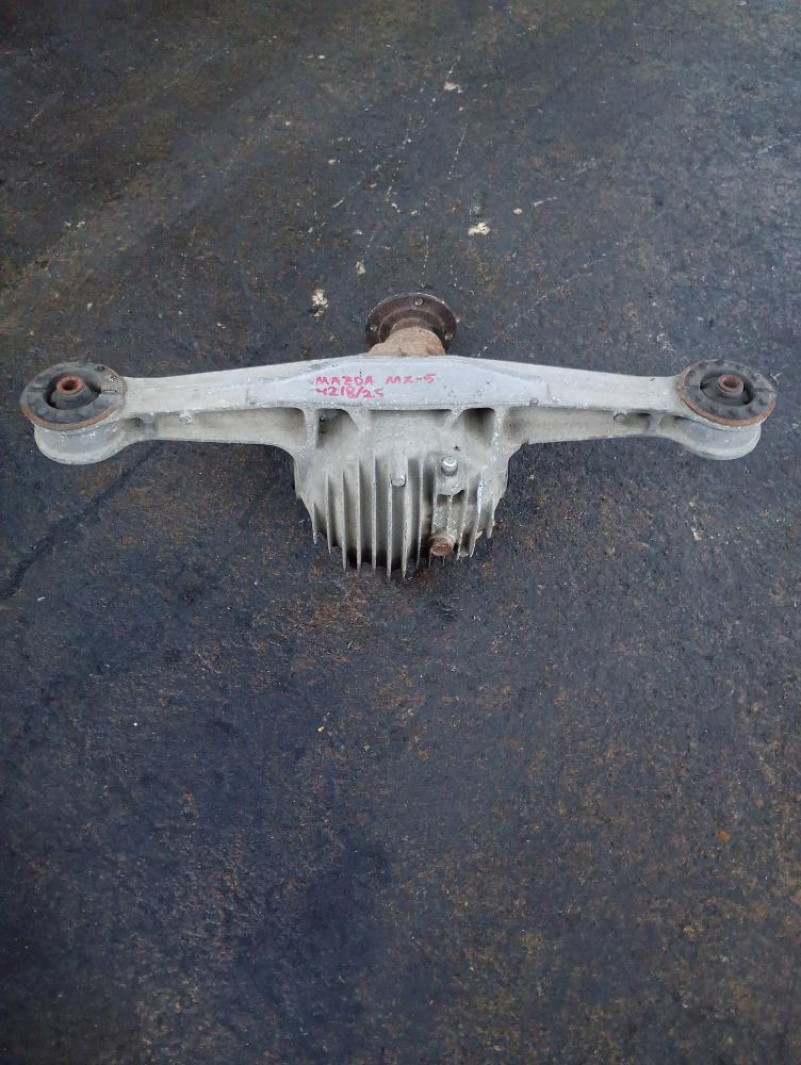 Differenziale posteriore Mazda MX-5 1.6 Benzina – 81Kw – 110Cv B6 1998 – 2000