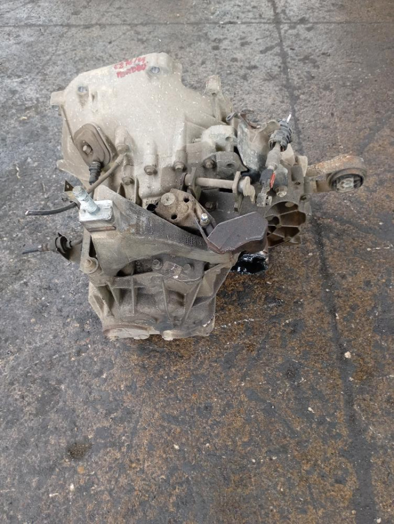 Cambio manuale 5 marce Ford Mondeo 2.0 TDCi 85 KW HJBB 2000 – 2003