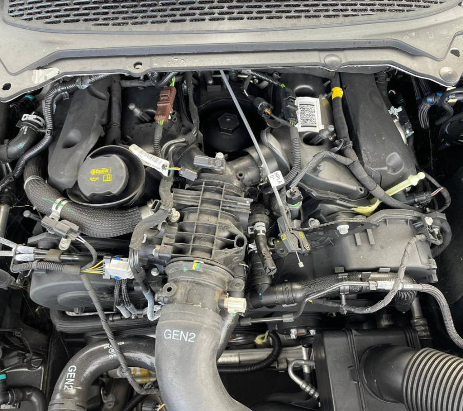 Land Rover Range Rover Sport Anno 2016 | Veicolo Intero | SOLO PER RICAMBI