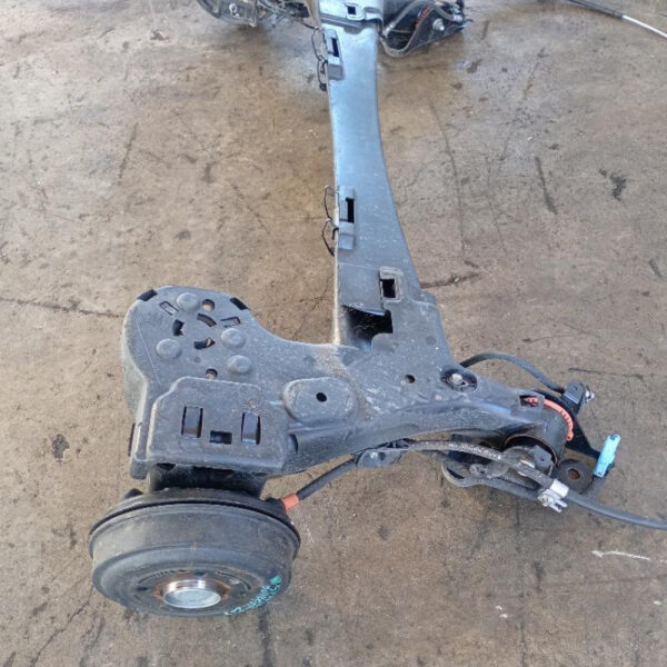 Assale / Ponte Posteriore Peugeot 208 1.2 PureTech 75 Stop&Start 55 KW HM05 2024