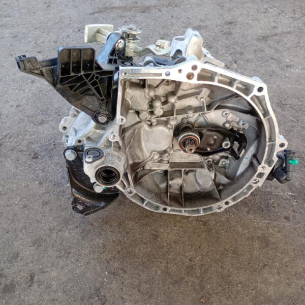 Cambio manuale 5 marce Peugeot 208 1.2 PureTech 75 Stop&Start 55 KW HM05 2024