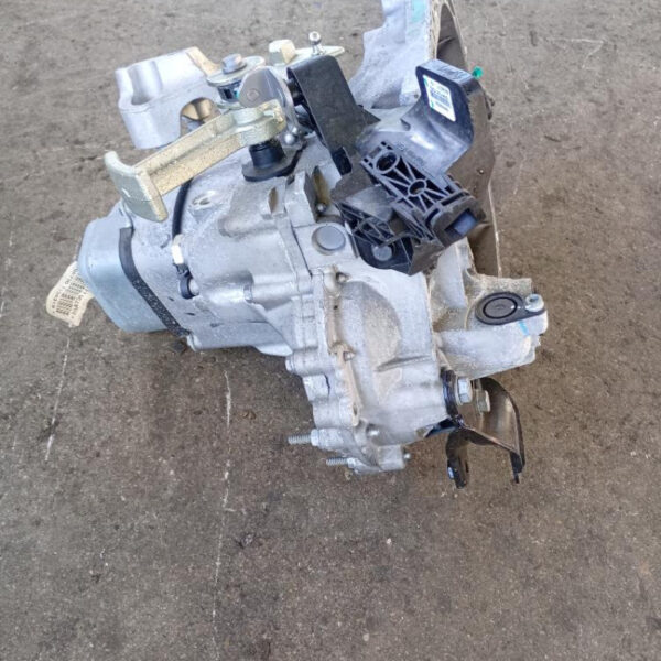 Cambio manuale 5 marce Peugeot 208 1.2 PureTech 75 Stop&Start 55 KW HM05 2024