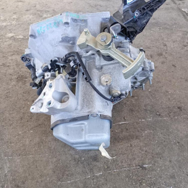 Cambio manuale 5 marce Peugeot 208 1.2 PureTech 75 Stop&Start 55 KW HM05 2024