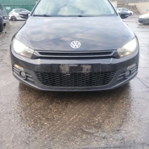 Volkswagen Scirocco Coupé Anno 2010 | Veicolo Intero | SOLO PER RICAMBI