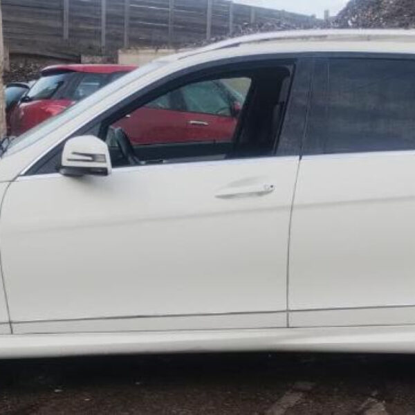 Mercedes-Benz Classe C W204 SW Anno 2011 | Veicolo Intero | SOLO PER RICAMBI