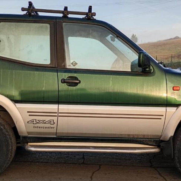 Nissan Terrano II (R20) 3p. Anno 1997 | Veicolo intero | SOLO PER RICAMBI