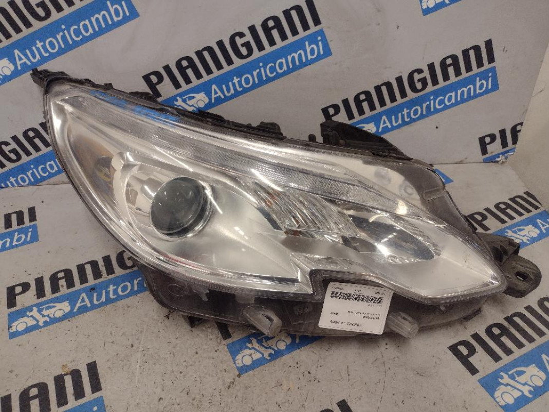 Proiettore Anteriore Destro Peugeot 2008 2013