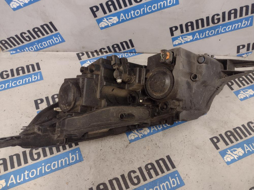 Proiettore Anteriore Destro Peugeot 2008 2013