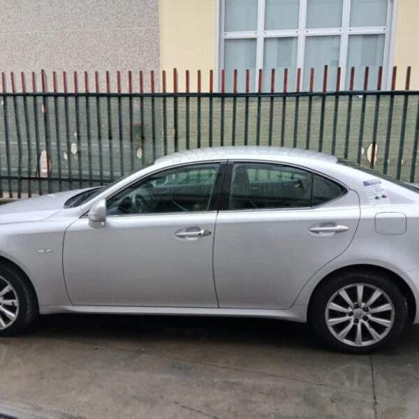 Lexus Is 200d 2006 – 2012 VEICOLO SOLO PER RICAMBI