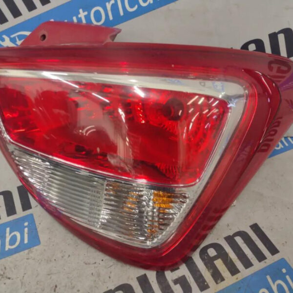 Fanale / Faro Posteriore Destro Hyundai I10 (09/13>04/17<)
